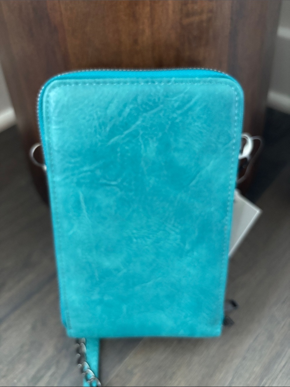 Alyssa Crossbody PU Leather,embossed floral,3 zip compart,phone,removable strap - Picture 5 of 11